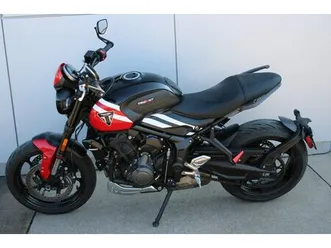 2025 triumph trident 660