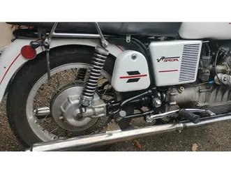 1970 moto guzzi v7 700 a vendre