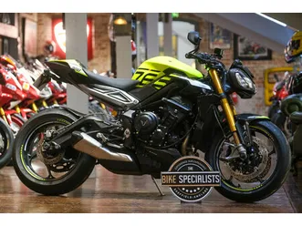 2023 street triple rs*765 rs moto2 edition- racing yellow* a vendre