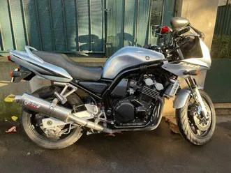 2003 yamaha fzs 600 a vendre