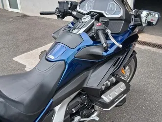 honda goldwing touring dct