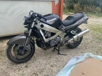 kawazaki zzr 600 style bandit streetfighter