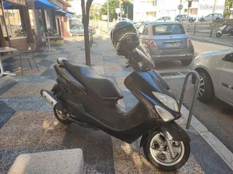 scooter skyliner 125cm³