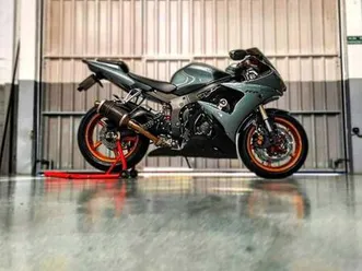 yamaha - yzf-r6 2005