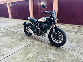 yamaha tracer 7 midnight black