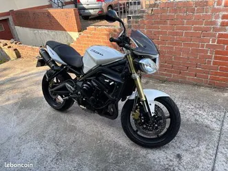 triumph street triple 675