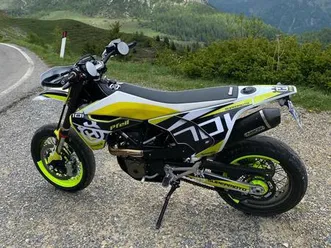 husqvarna 701 supermoto