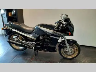 kawasaki gpz 900 r zwart