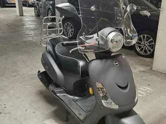 sym fiddle 50 fiddle ii 2018 9.5k km. goed staat! grijs