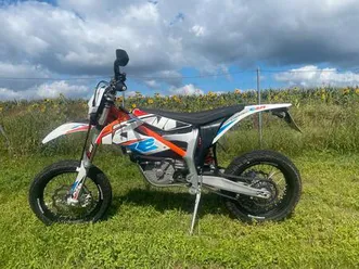 ktm freeride 125 e-xc-sm neuwertig!