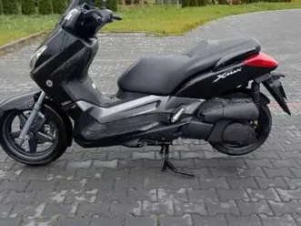 yamaha x-max 250r z 2008 roku. sąspów