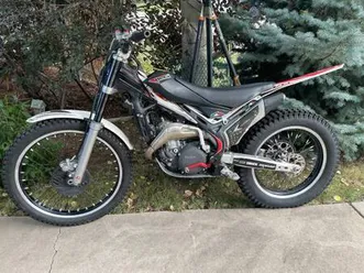 beta evo 290 trials bike with long range tank