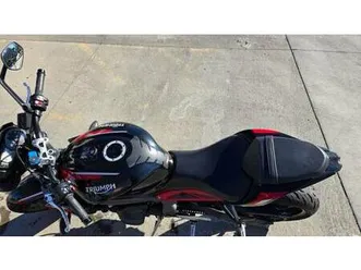2020 triumph street triple r