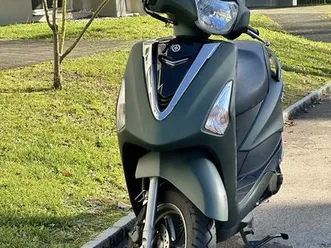 yamaha d’elight 125-lts