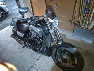 yamaha vmax 1200