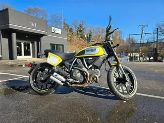 2016 ducati scrambler flat track pro