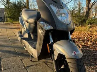 kymco agility 50 – topstaat, zuinig en direct weg rijden! — scooters | kymco — marktplaats
