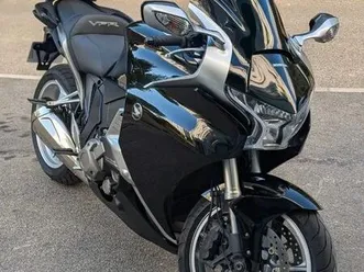 honda vfr 1200 f dct automatique