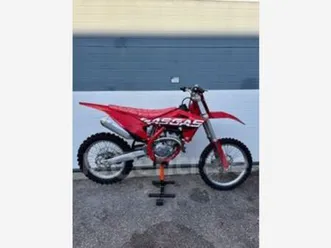 250 f