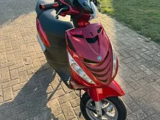 zip 50cc 4t geel kenteken — scooters | piaggio — marktplaats