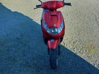 vends scooter vivacity 2