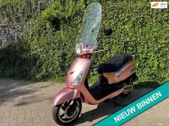 sym fiddle 2 45km e4 scooter rose gold betaal met in3 — scooters | sym — marktplaats
