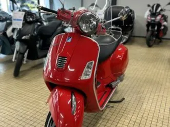 vespa gts 300 2009 300 cm3 | scooter | 17 727 km | rouge | 33500 libourne