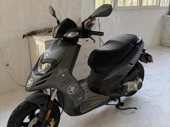 piaggio tph 125 ccm roller scooter erst 2800km!!