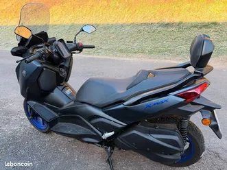 scooter xmax 300