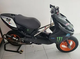scooter de circuit yamaha