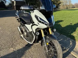 ② honda x-adv 6913 km