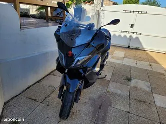scooter malaguti 300