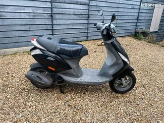 scooter piaggio zip 13.830 km 1ère main