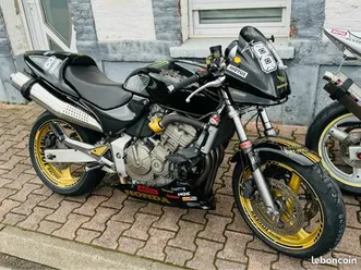 honda hornet 600 piste