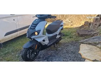 peugeot speedfight 4 50 cc 4t – 1000 km – état quasi neuf
