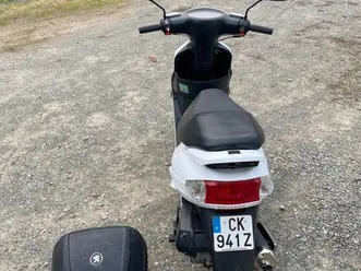 scooter peuegeot 50 cc v-clic