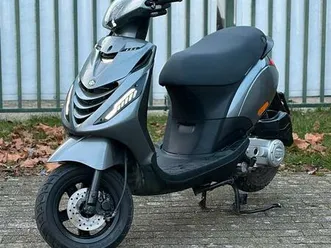 ② piaggio zip iget classe a