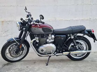 triumph bonneville t120 rosso