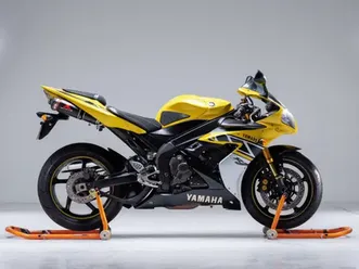 yamaha r1 super flot!