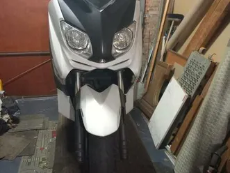 ② yamaha x max 125 cc abs