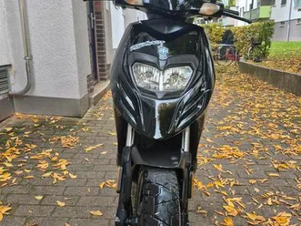 typhoon 50 cc in sehr gutem zustand mit papier