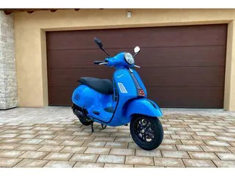 vespa gts super sport 125 | neuwertig | 2025| nur 350km| top