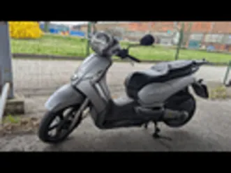 scooter aprilia scarabeo 250