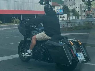 harley davidson road glide cvo st117 04.2024 custom 3300km öhlins