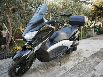 yamaha xmax 250 cm3, 2011 god.