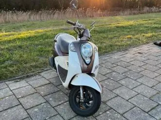 sym mio 50 2011 brom — scooters | sym — marktplaats