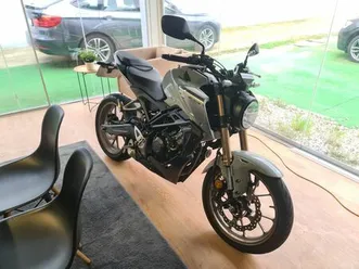 honda cb125r nacional 4300km de 2021 único dono vila do conde