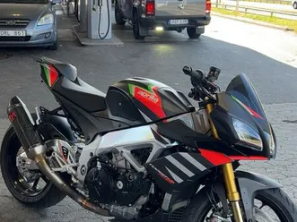 aprilia tuono v4 factory
