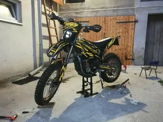 motocykl elektryczny surron storm bee 22,5 kw, kat. a1/b kola supermot oborniki śląskie