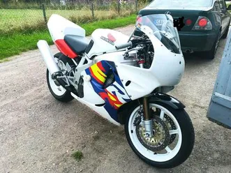 honda cbr sc28 rennmotorrad rennmaschine